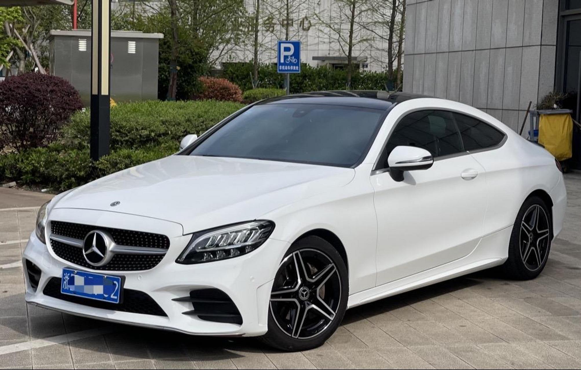 奔驰c260轿跑 coupe 一户 售价:20.