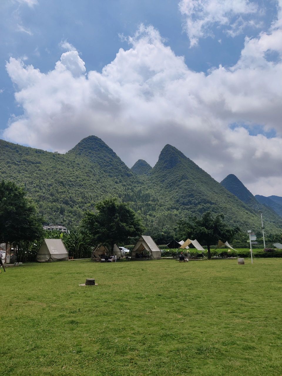 兴义一日游～万峰林攻略 →_→万峰林观光车可以美团买票,85元/人