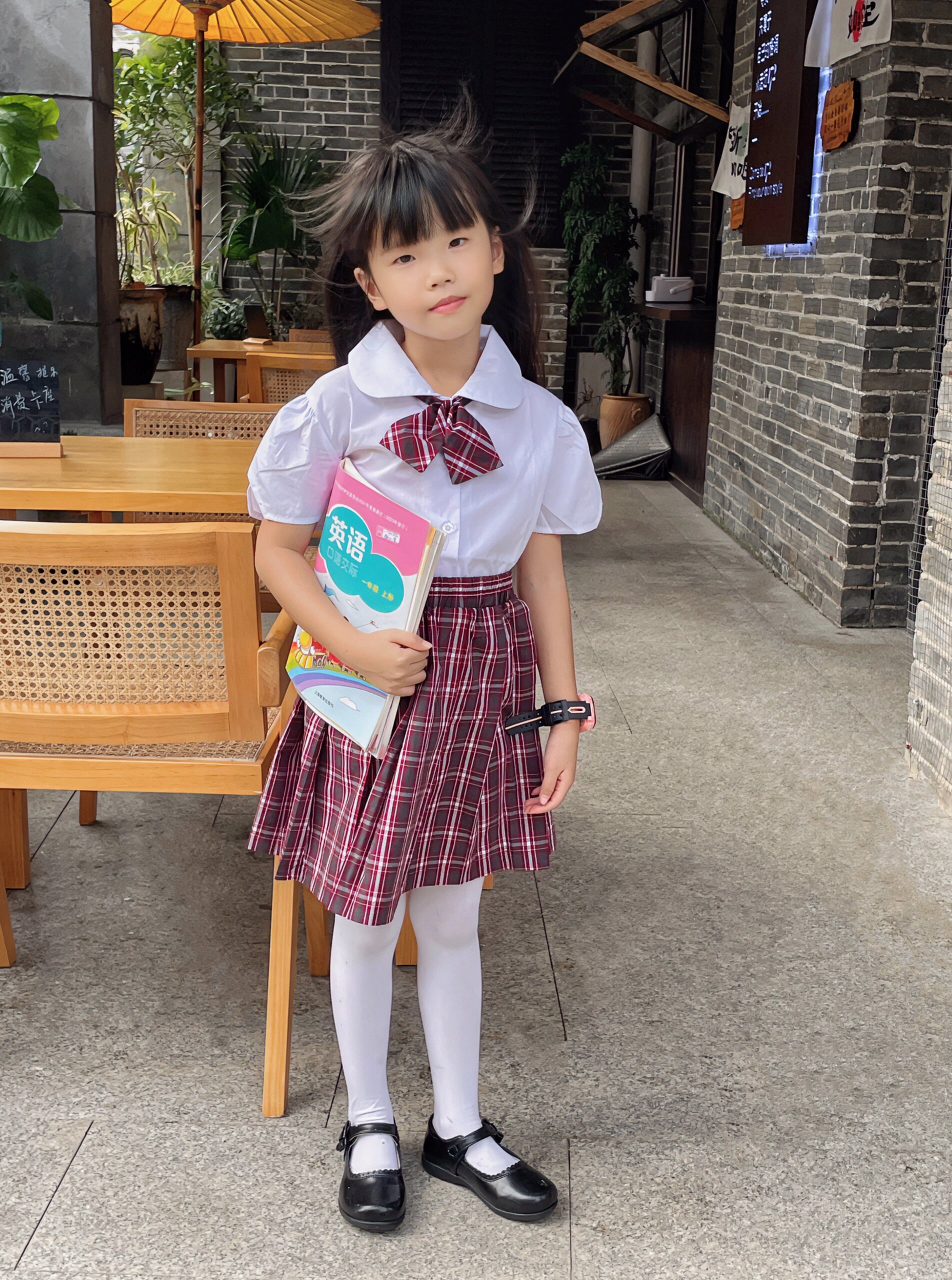 深圳小学生的礼服很少女呀