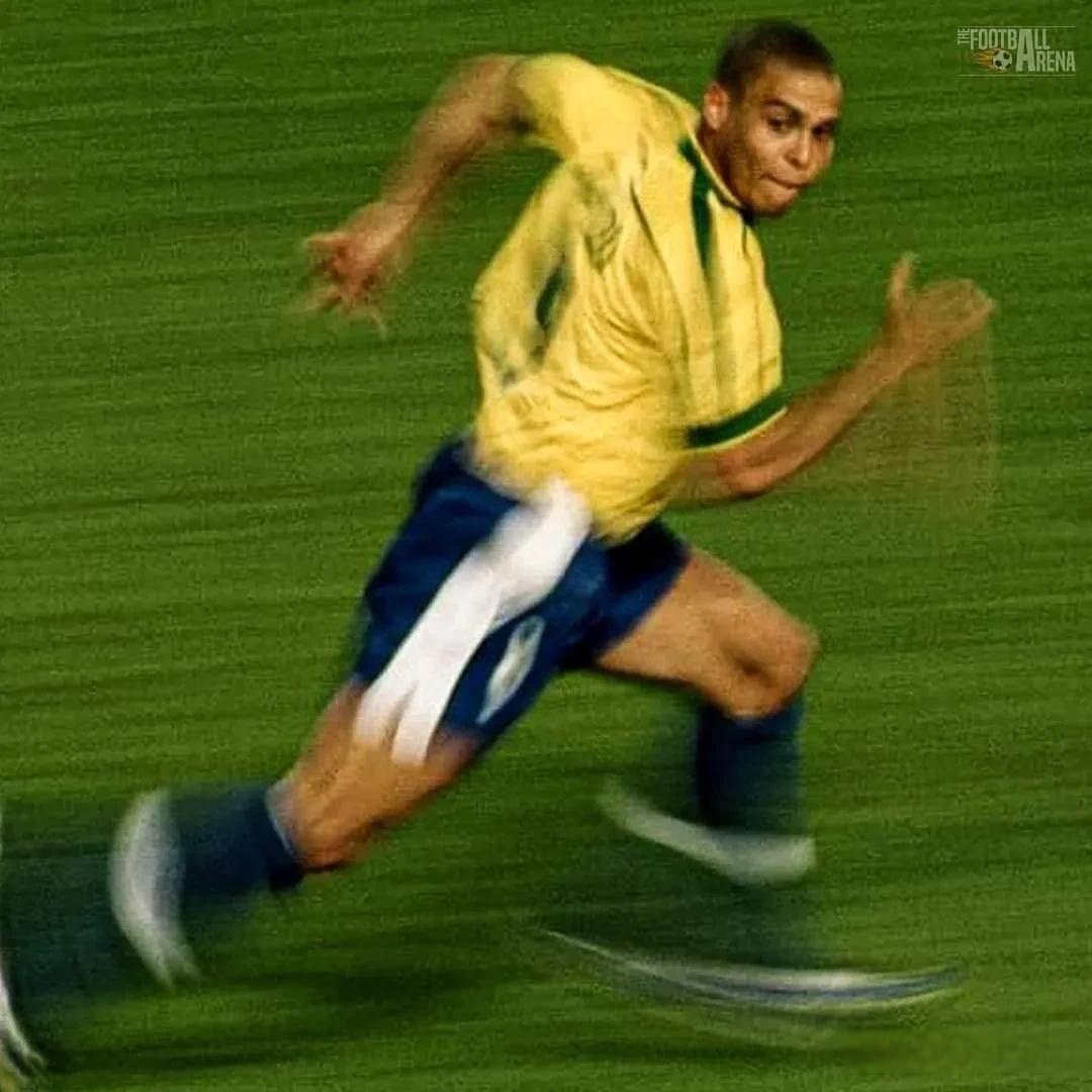 世界杯传 罗纳尔多 的荣耀与相关图片5