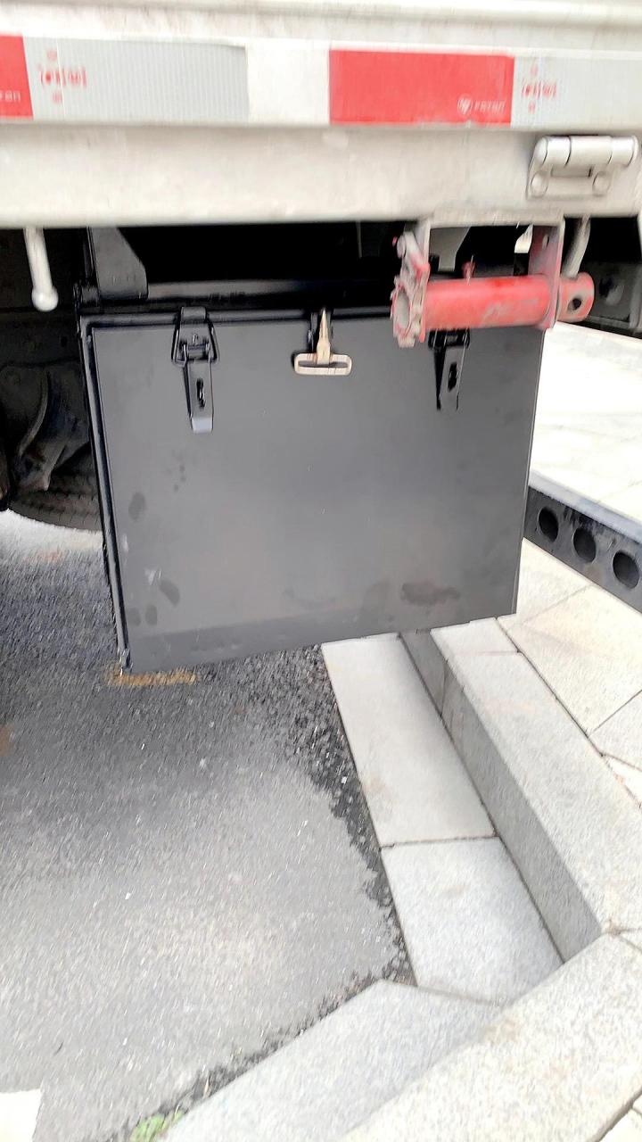 轻卡货车工具箱加装适配东风江淮重汽大运陕汽加装外挂铁皮工具箱