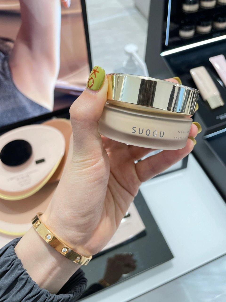 suqqu 粉霜最新版我只在日本本土专柜 我一直是suqqu 忠实粉丝,他们家