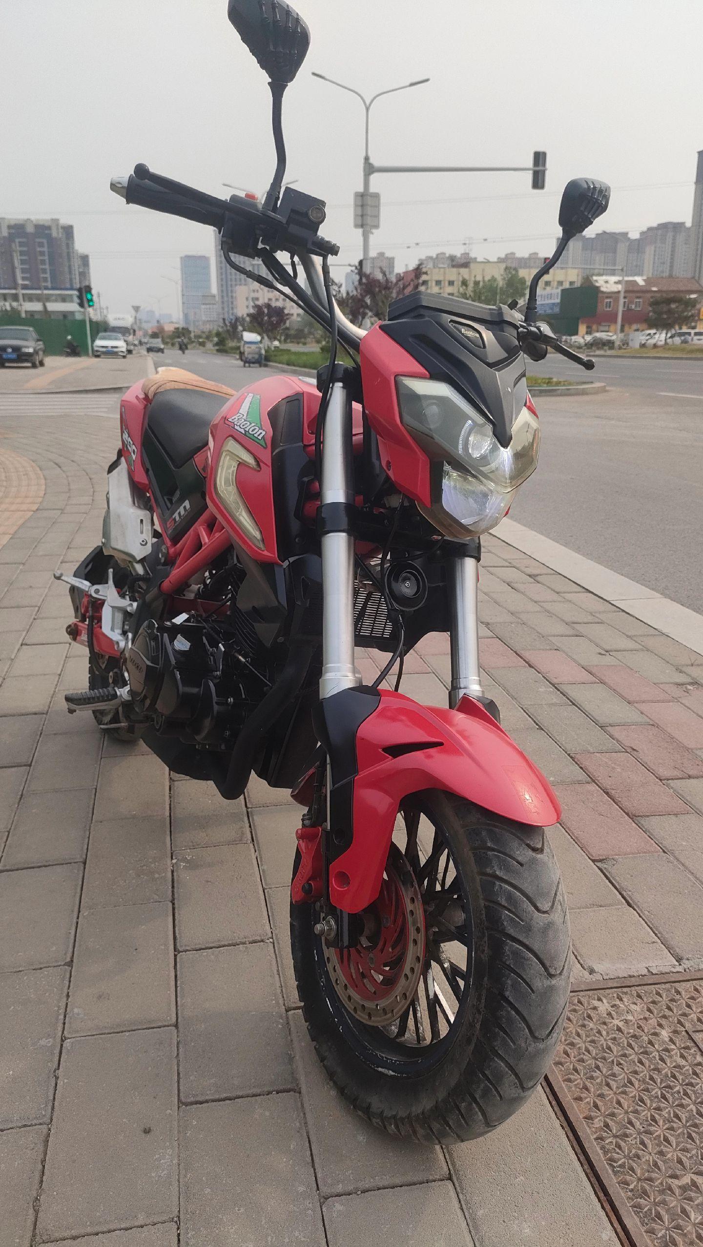 贝纳利800cc