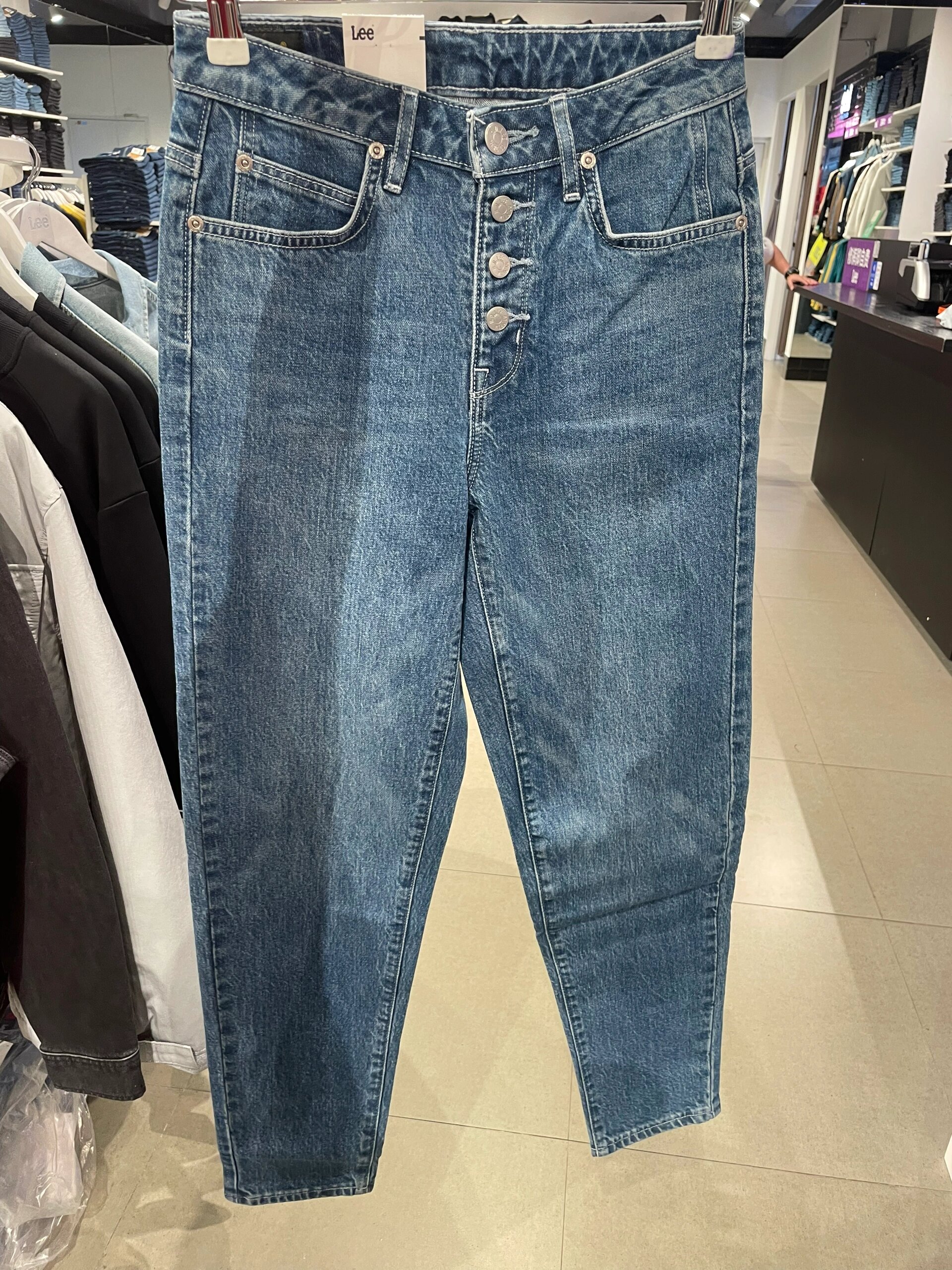 lee女士牛仔裤一口价299,5款