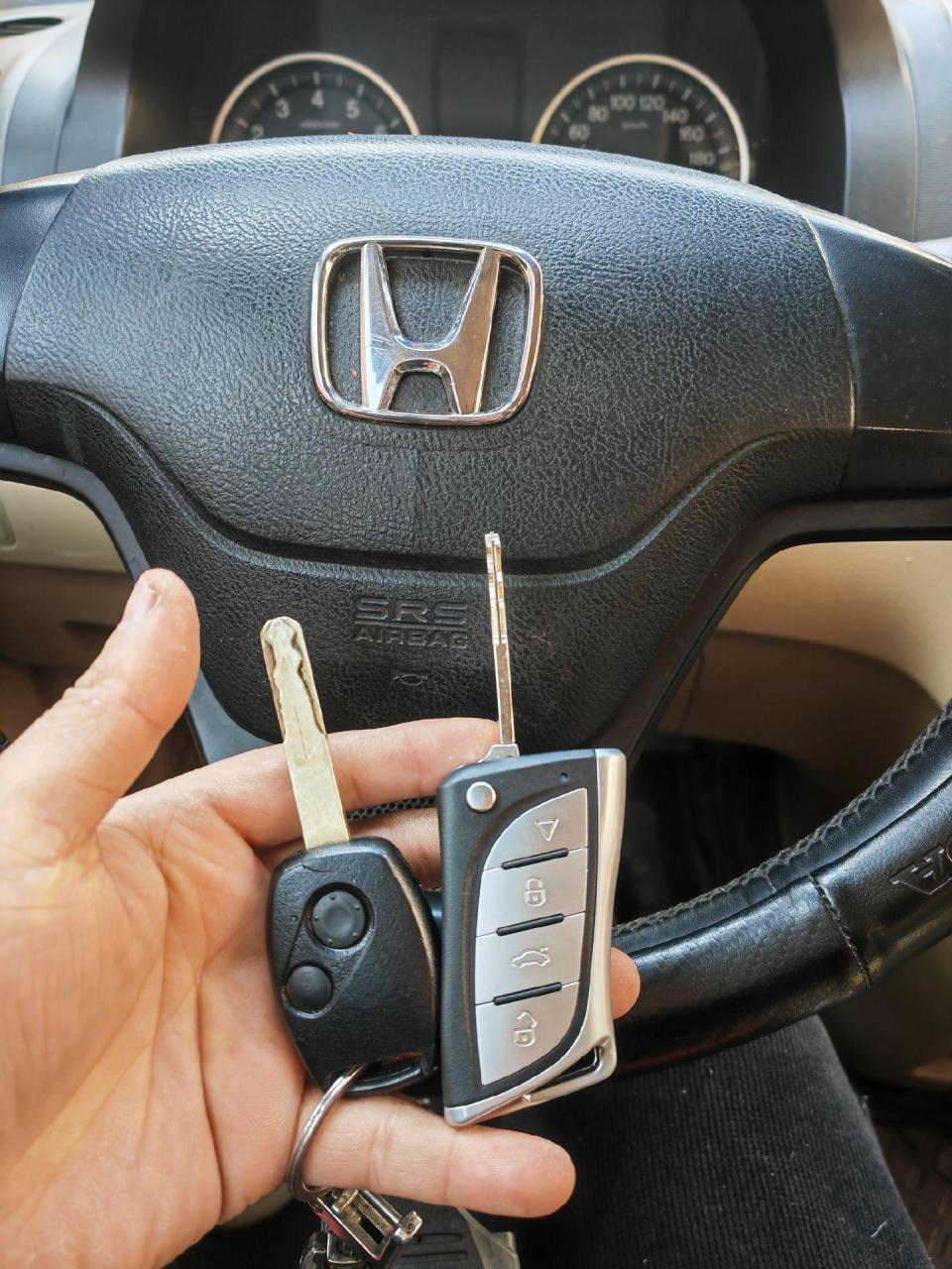 10 年本田 crv 增加折叠遥控钥匙一把