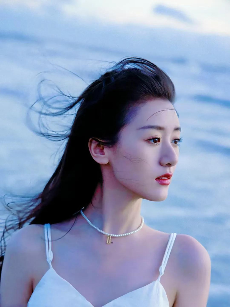 时尚领域爱好者 袁冰妍神仙颜值高清大长腿图片 袁冰妍