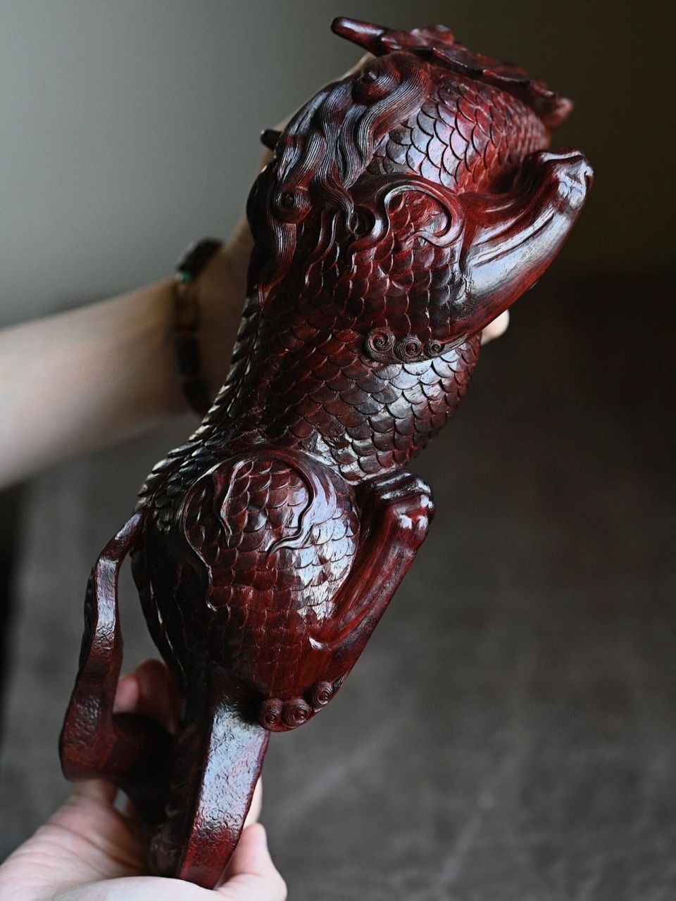 龙生九子之一,又名避水兽,吞江吐雨寓意平安 小叶紫檀"蚣蝮" 龙生九子