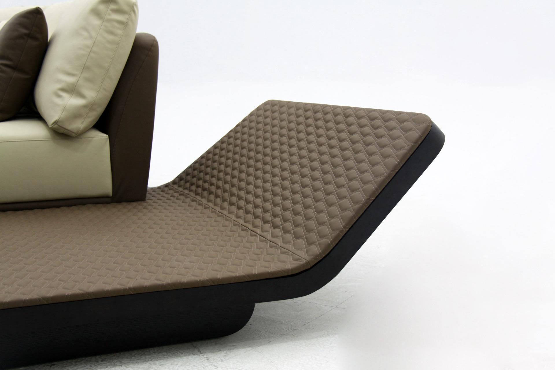 面料:时增皮革茅台系列:(32 1961) segno系列是reflex与法拉利的首席