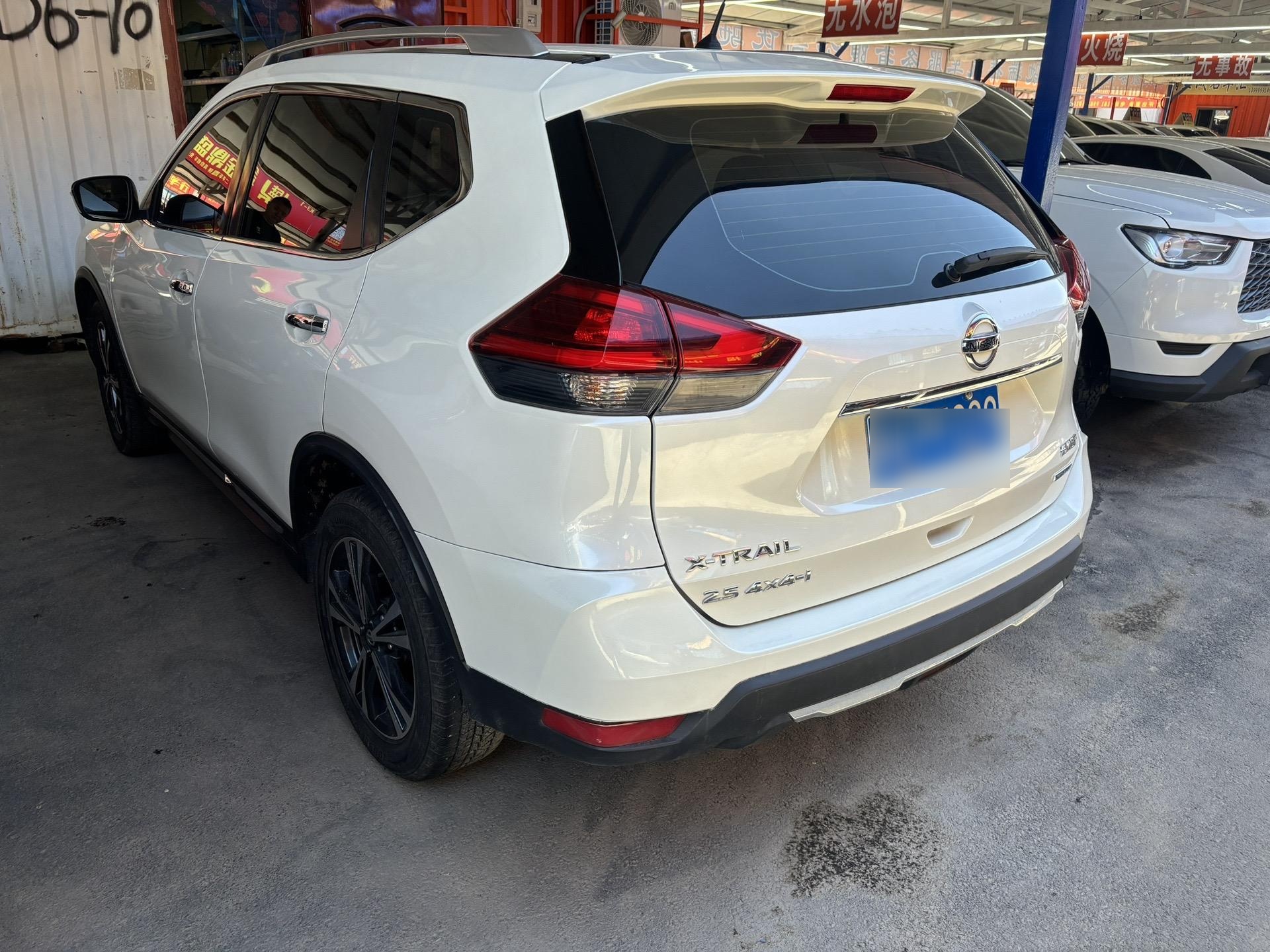 尼桑奇骏2.5四驱版