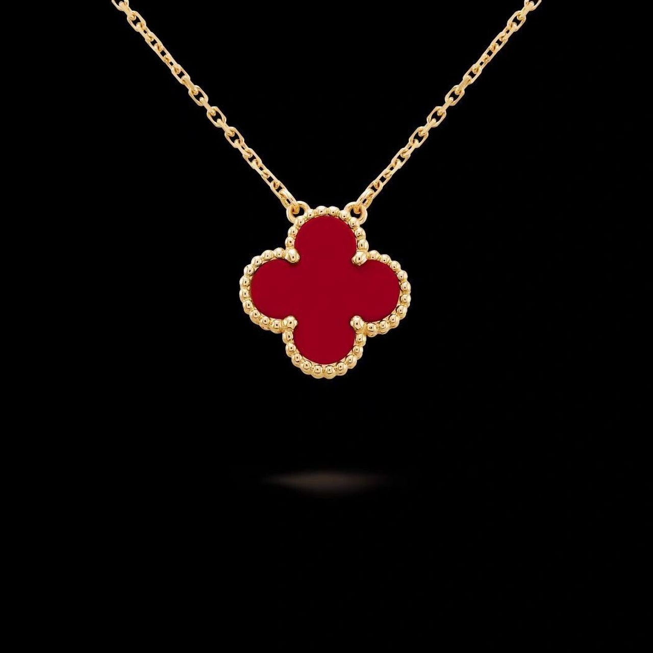 vca/梵克雅宝 18k金红玉髓四叶草92项链 vca/梵克雅宝 18k金红玉髓