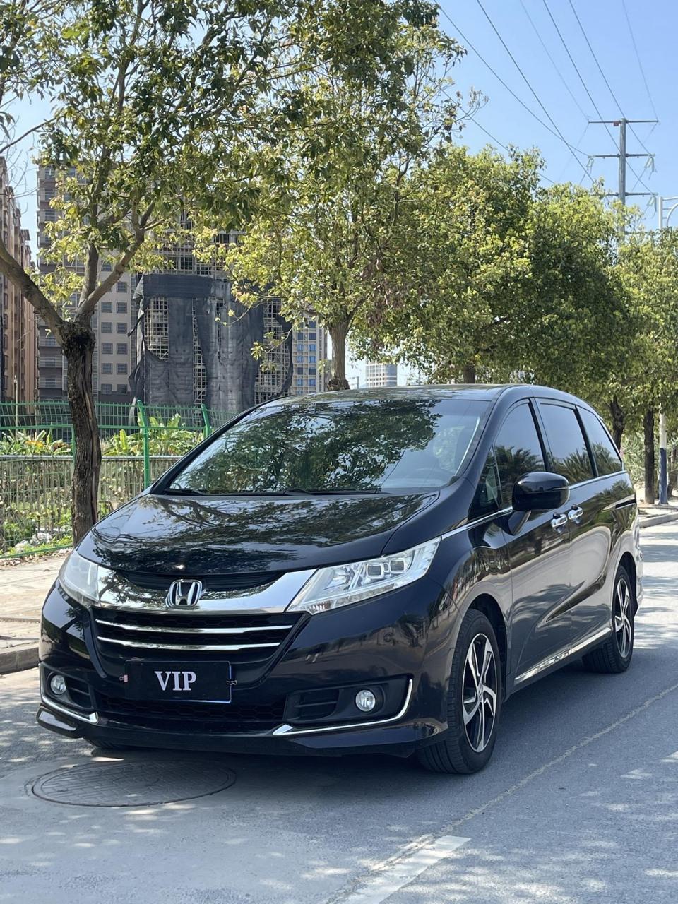 新到15年本田奥德赛2.4l智享版,车况原版,七座奶爸商务车,指导价26.