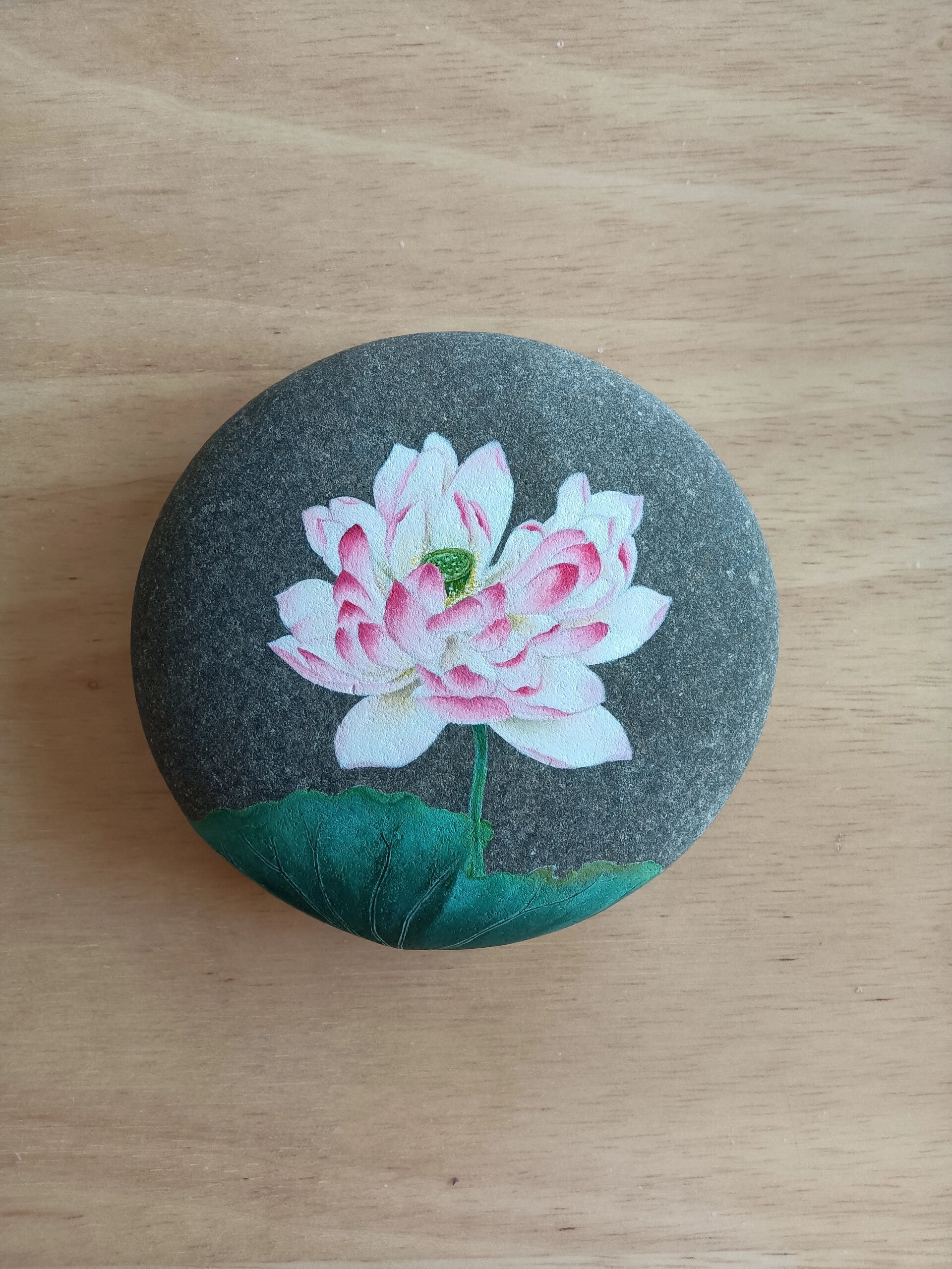 手绘石头画——《荷》 夏日浪漫从荷花开始