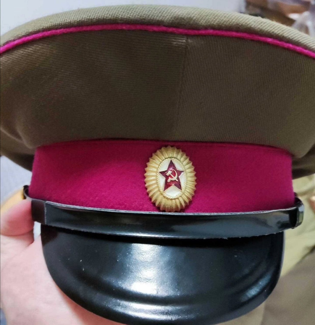 苏联m69条例军医上校常服(玫红) 早期比较少见的玫瑰红兵种色,还应用