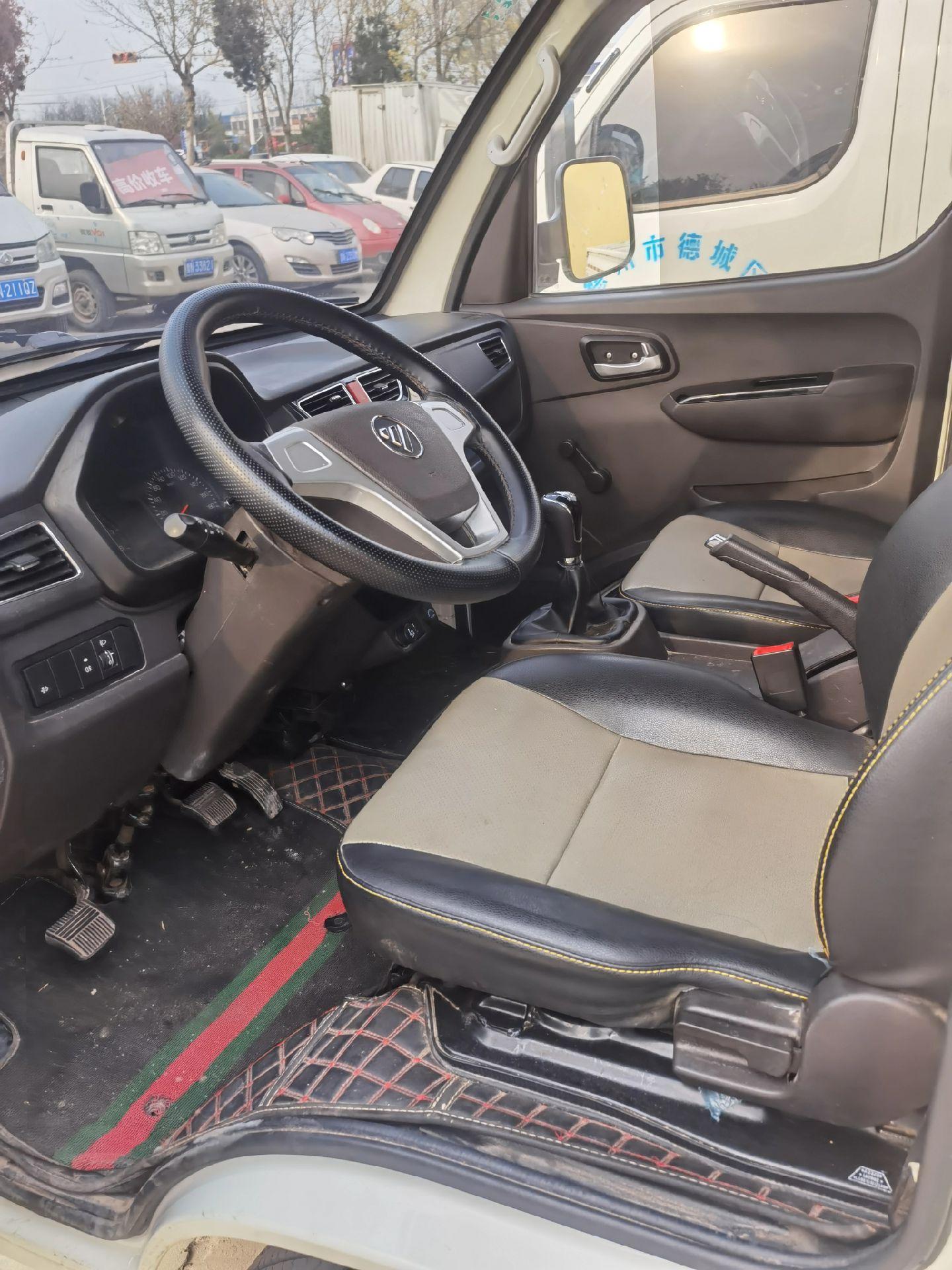 本市个人一手福田祥菱m1双排,22年上牌,车斗2