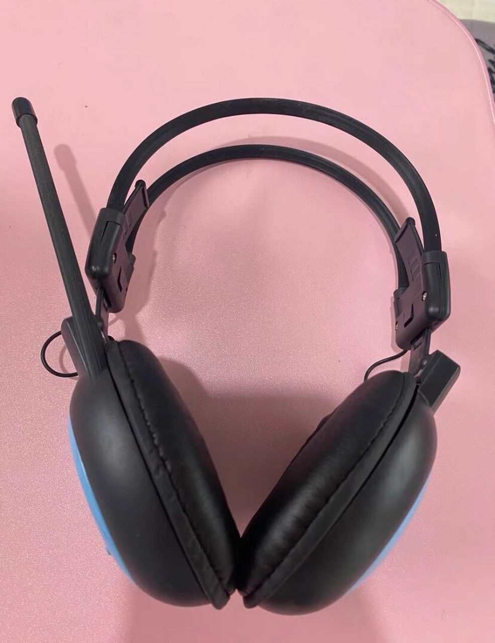 大学生英语考试听力耳机专用 低价转卖 有需要的小伙伴可以联系我呦