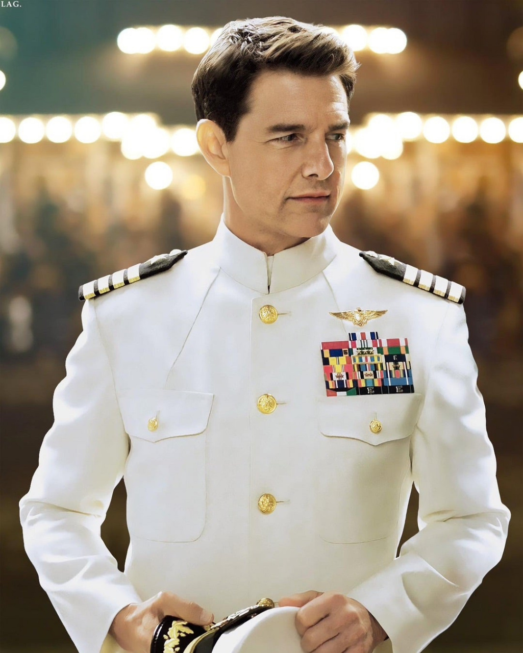 汤姆克鲁斯:穿海军白甲的男人最帅 电影史上,没有一部比1986年的