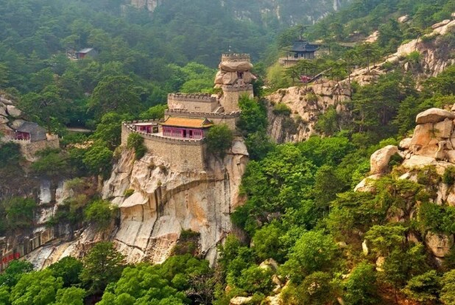 北镇市风景 北镇市 北镇庙 崇兴寺双塔 广宁古城 医巫闾山辽陵 医巫