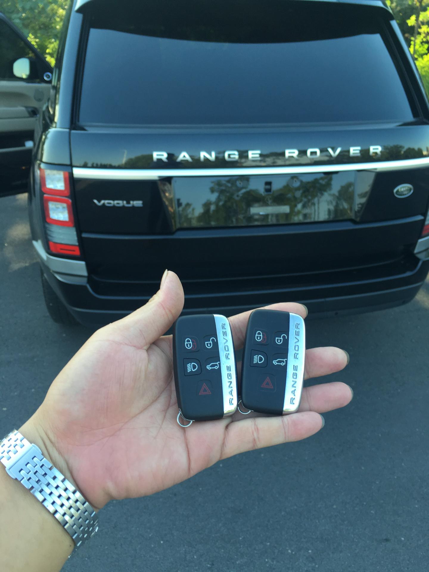 东营陆航汽车钥匙汽车车电子 :配汽车钥匙 钥匙全丢配制 维修进水摔坏