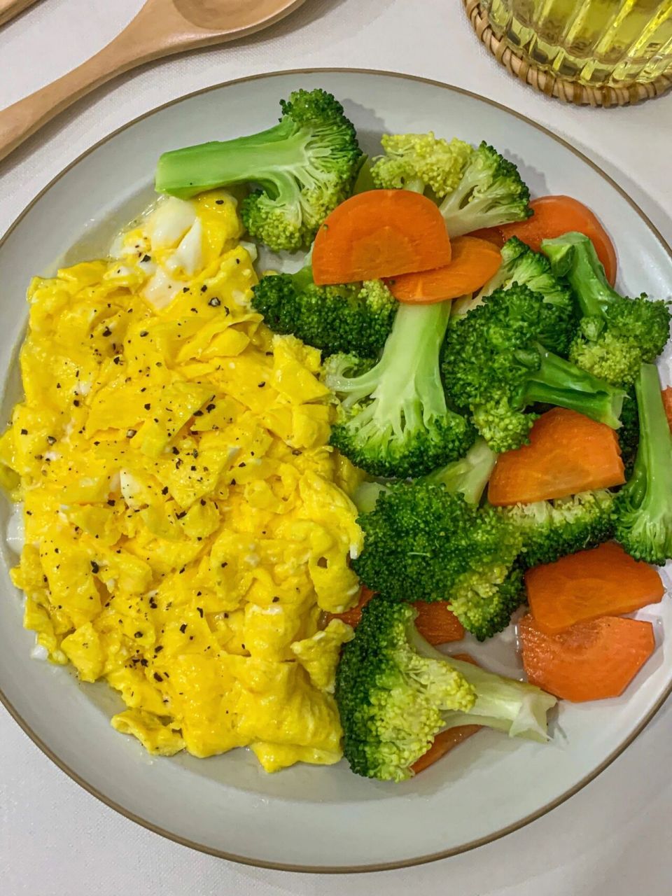 快乐低脂早餐|西兰花胡萝卜炒鸡蛋 95 西兰花胡萝卜鸡蛋 9969