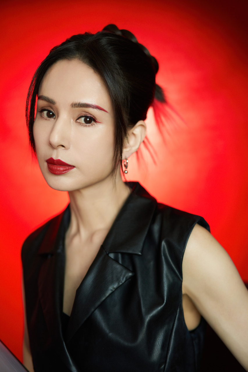 李若彤超话#李若彤龙年限定龙女妆# 来咯!