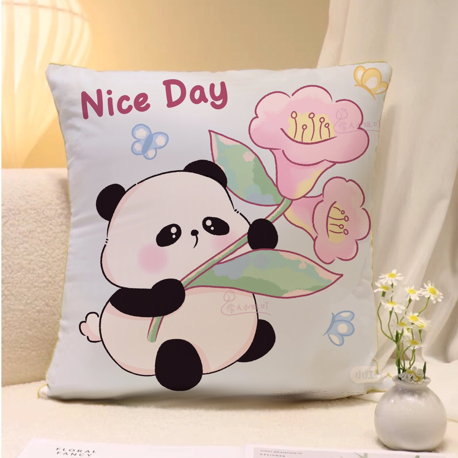 卡通熊猫抱枕