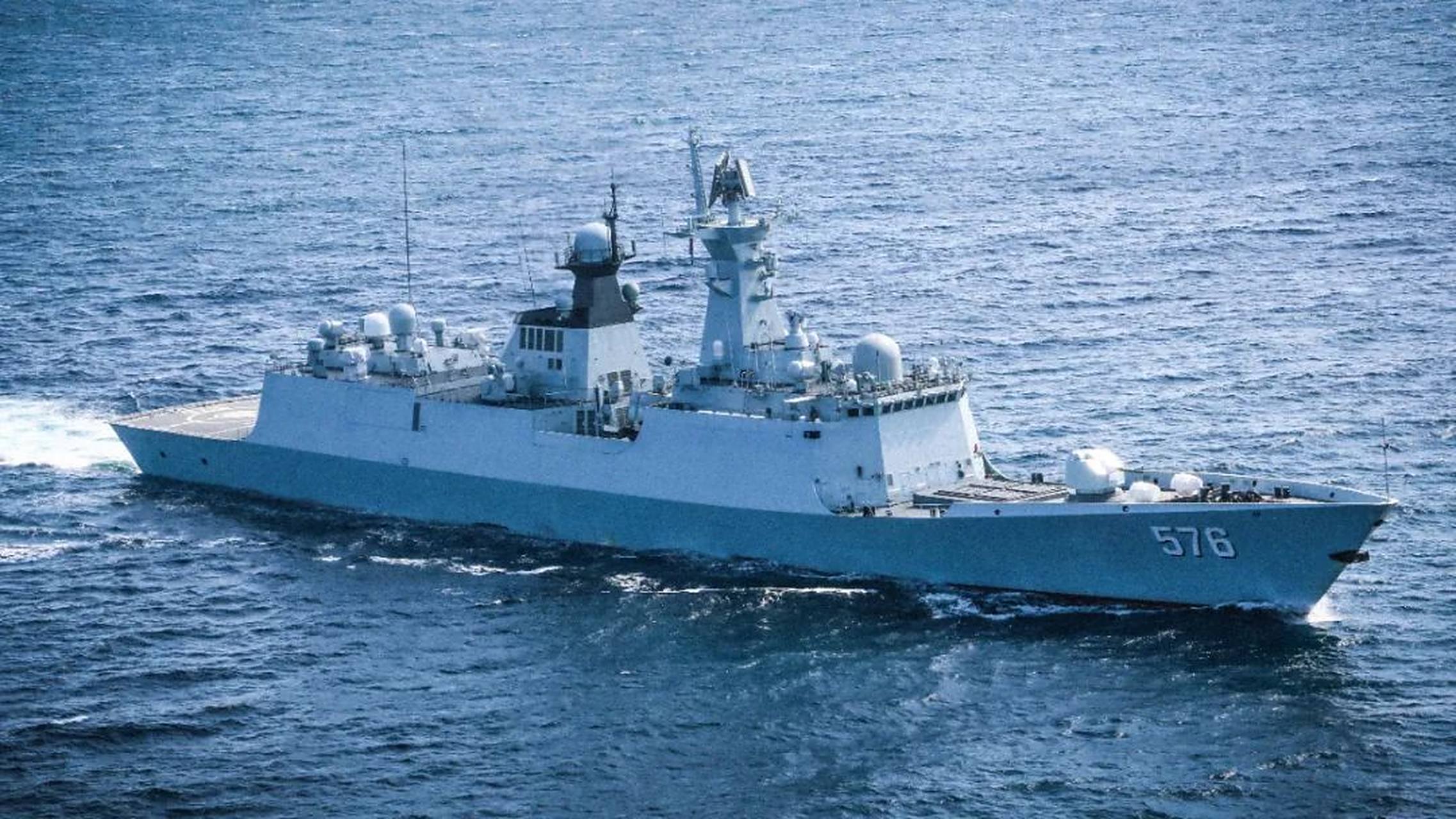 7月上旬,576大庆舰渤海训练,比较少见发布导弹发射的图片.