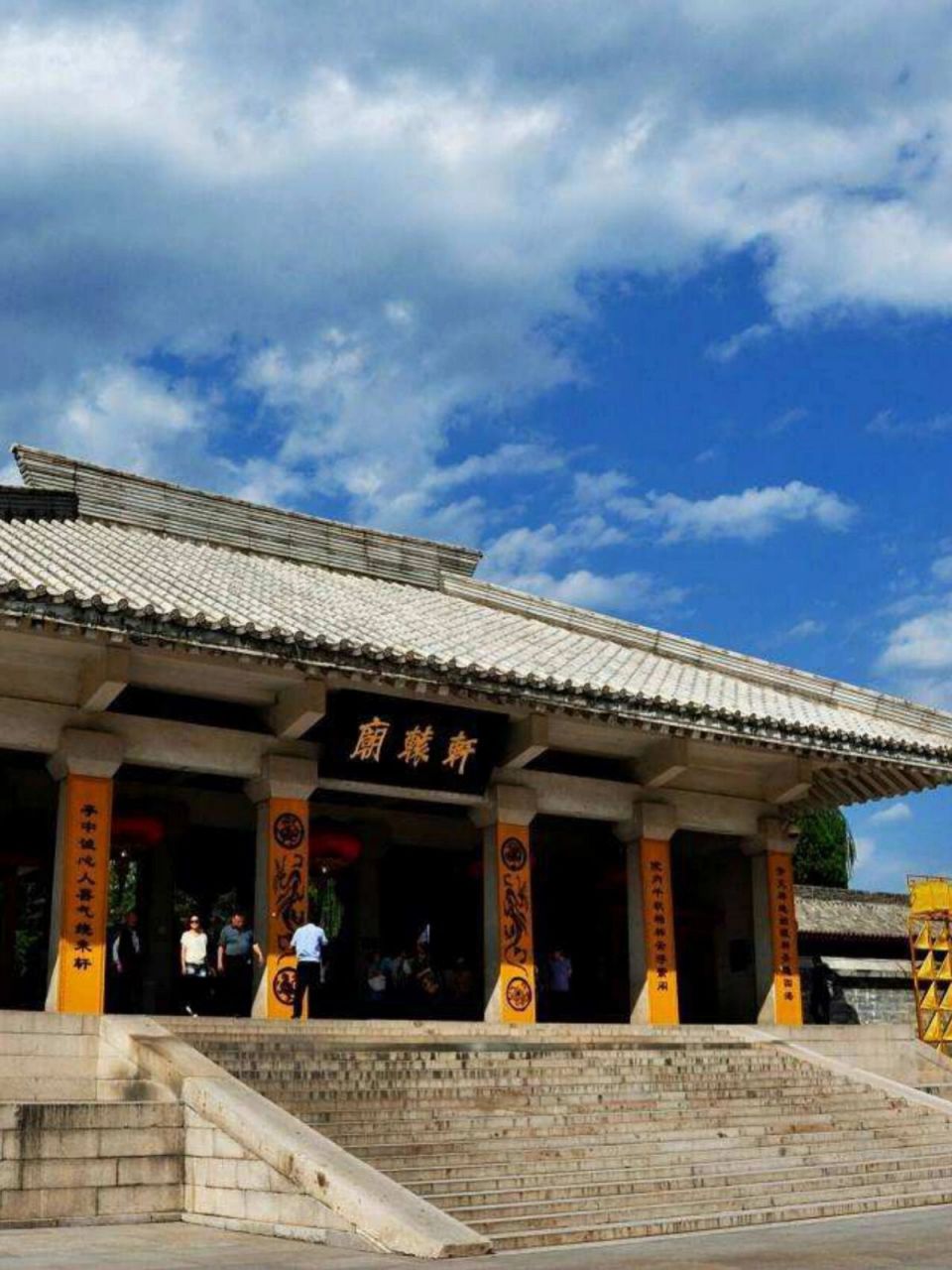 延安黄帝陵,打卡 开放时间 建议时长约2-3小时 3月1日-11月30日 07:30