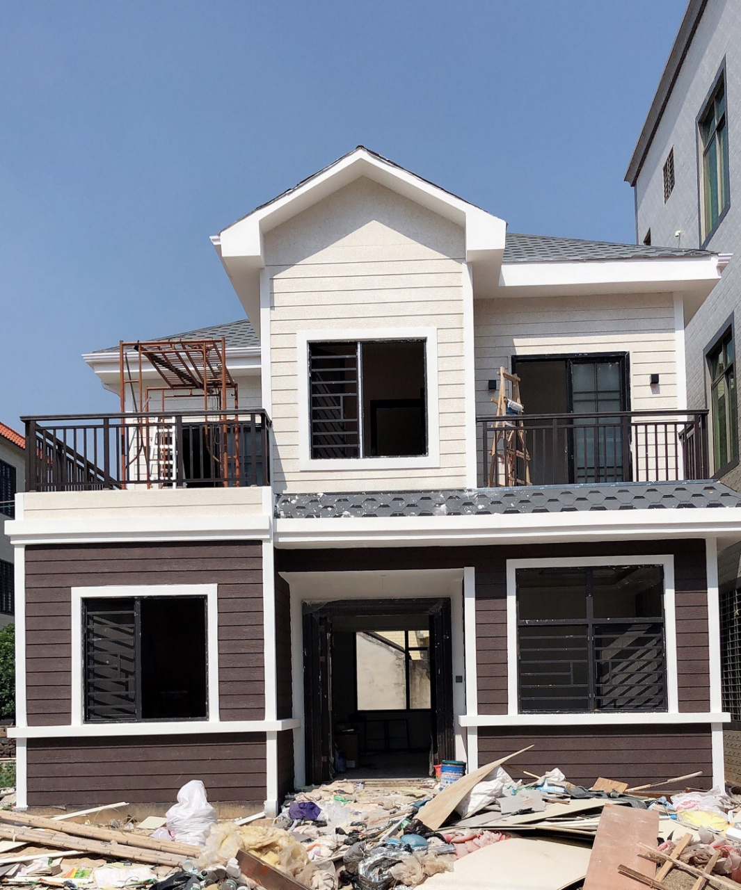 农村自建房—轻钢别墅 从选材到找师傅都是自己亲力亲为.