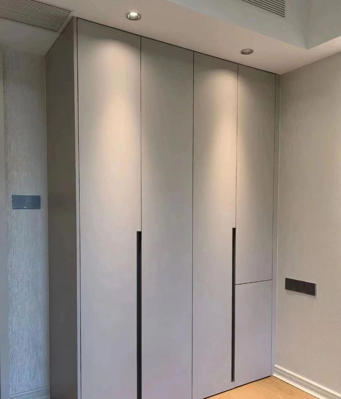 郑州全屋定制源头工厂-兔宝宝,莫干山,腾飞板材全屋定制 做衣柜的板材