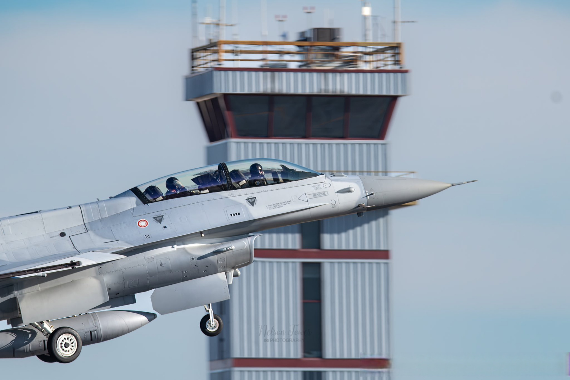 巴林空军f-16d block70