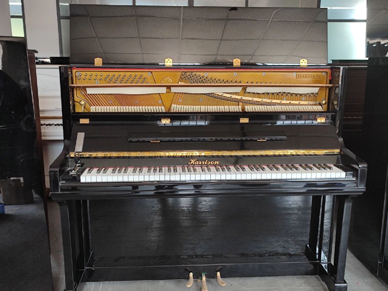 【harrison哈利臣】钢琴 广东哈利臣钢琴有限公司是经省外经委批准而