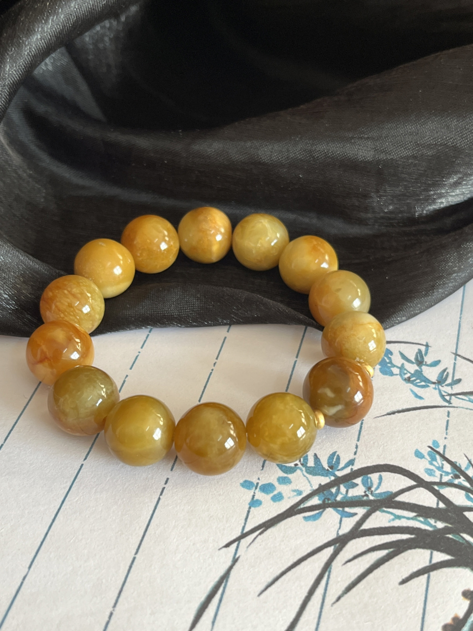 糖色·岫玉花玉玉石王手串13mm  可盘玩 这个光感绝佳,特别亮的一串