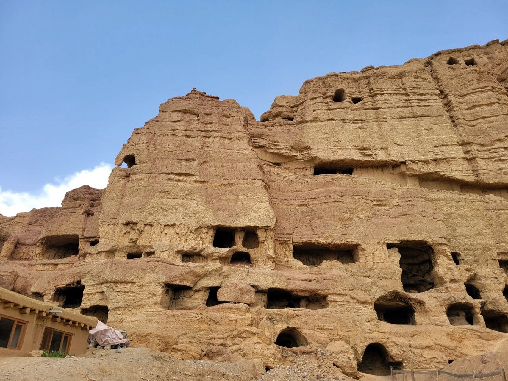 被炸毁的巴米扬大佛