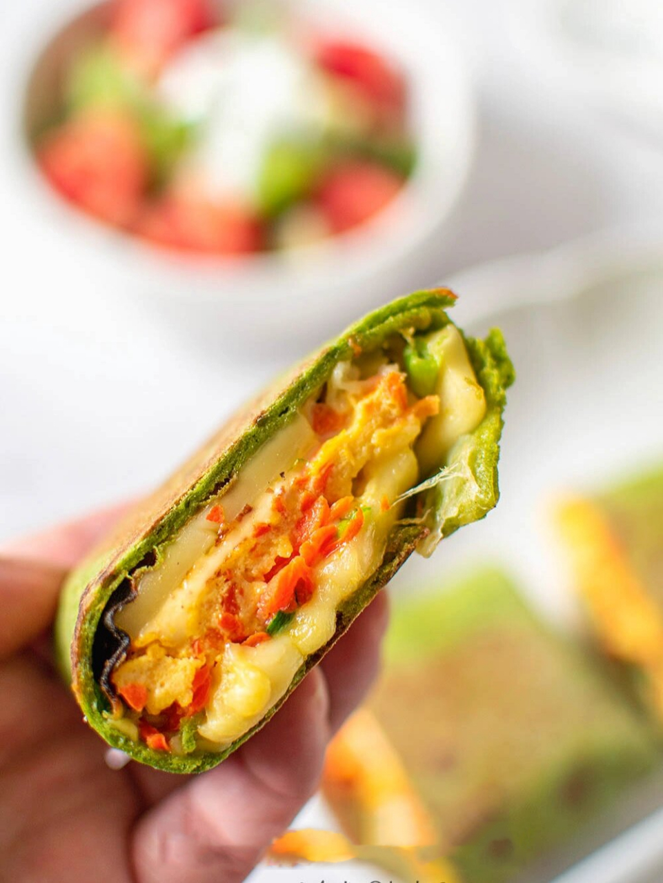 万能菠菜卷饼95 春分时节,菠菜鲜嫩, 来做好看又好吃的菠菜卷饼95