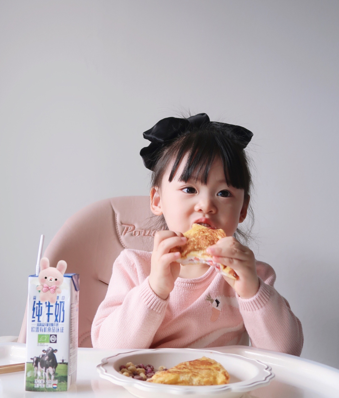我算是比较勤快的妈妈了,每天都会早起给月亮准备营养