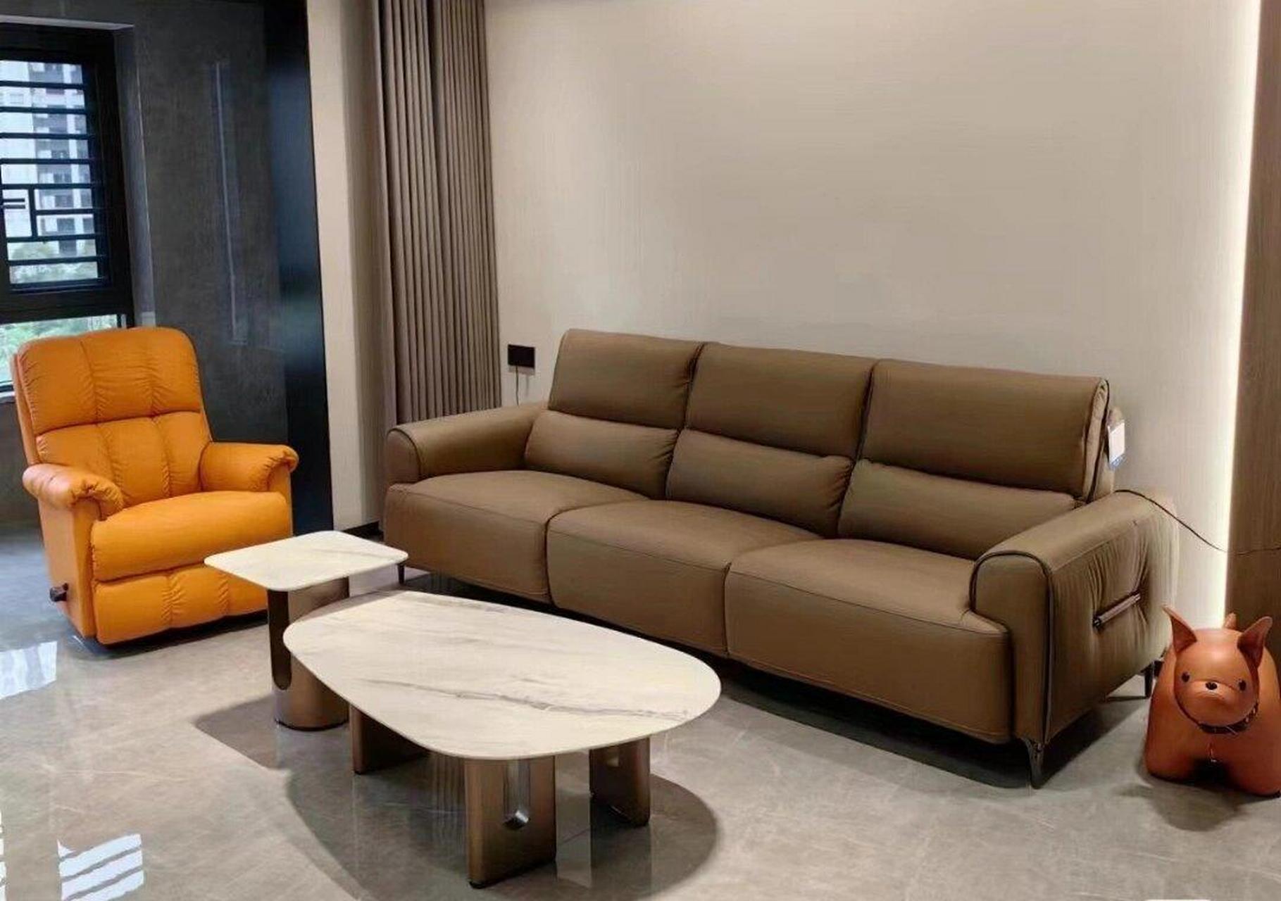 乐至宝沙发 闭眼选:慕尼黑:电动,全粒面自然皮,纹理清晰,黑色柔软不