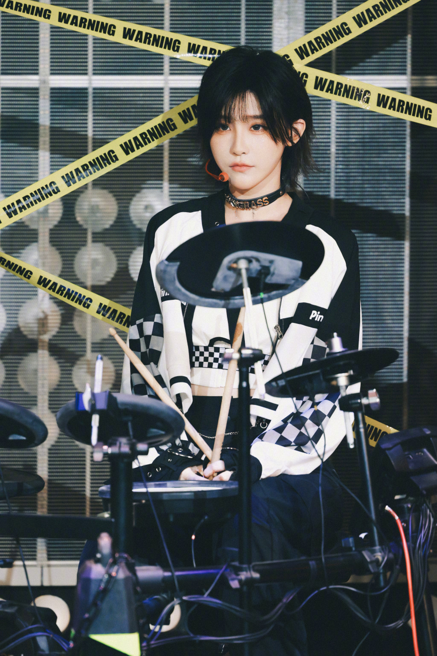 snh48##王晓佳毕业快乐# 追光少年追光不止为夏天 所以我挣脱天性的