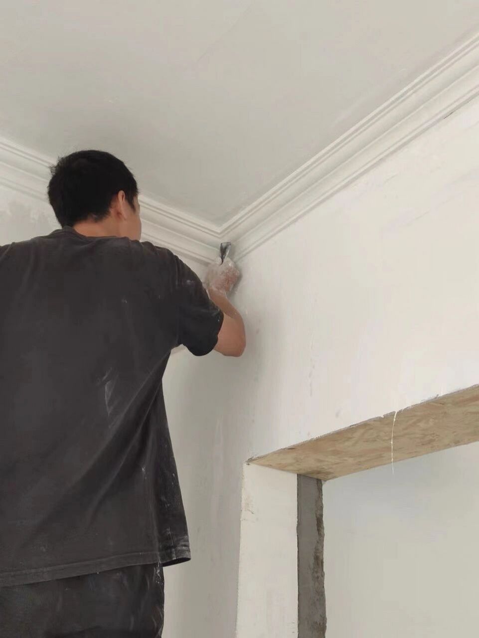 14块钱一米石膏线包工包料,安装结束!