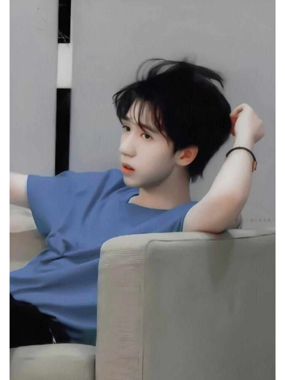 贺峻霖壁纸来啦