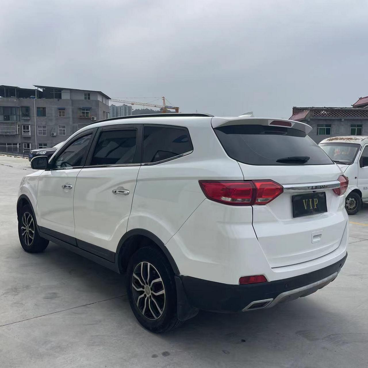 17年力帆迈威,1.5手动挡7座版本,1万多