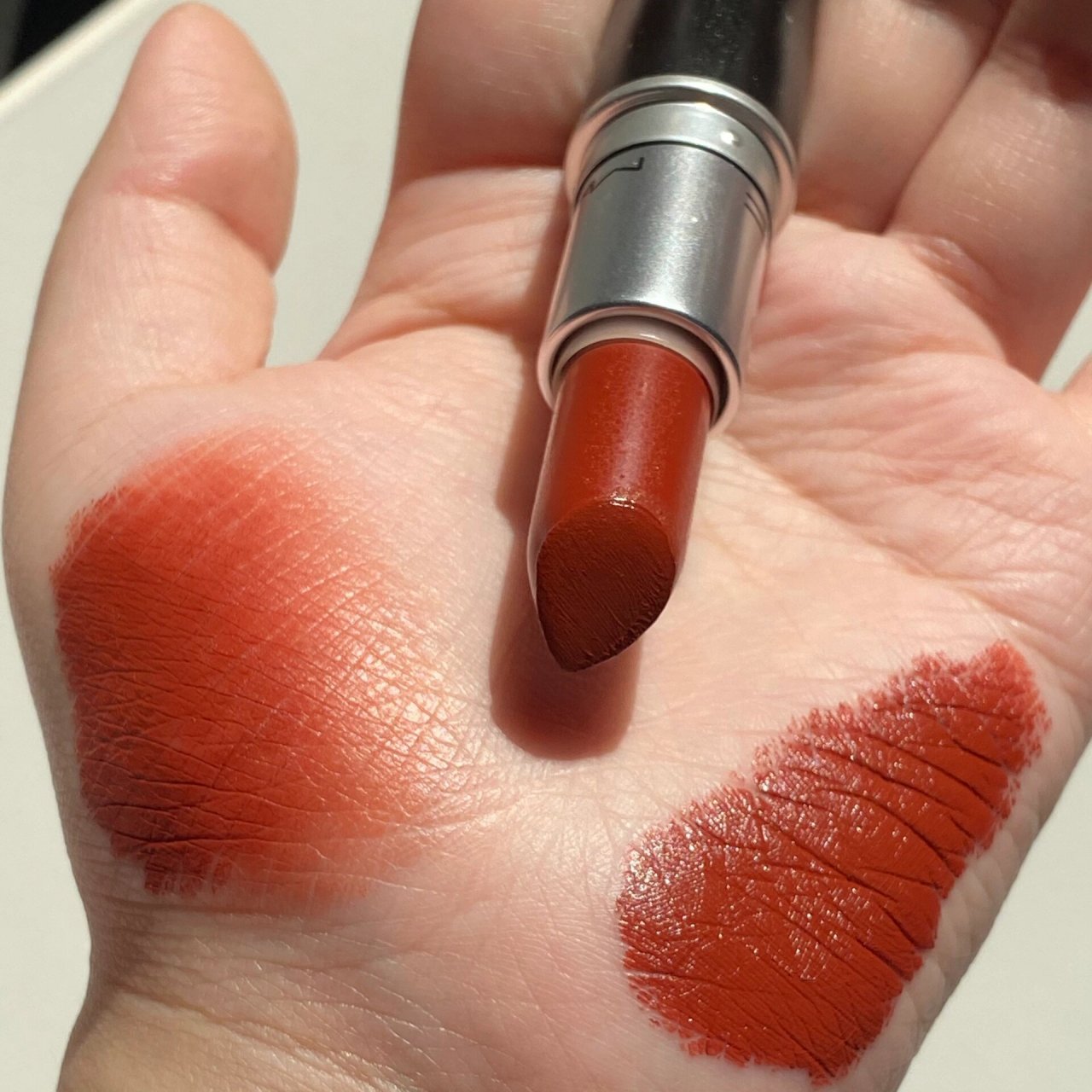 口红试色|mac 646marrakesh棕红脏橘色 646这支是一支从颜色到质地都