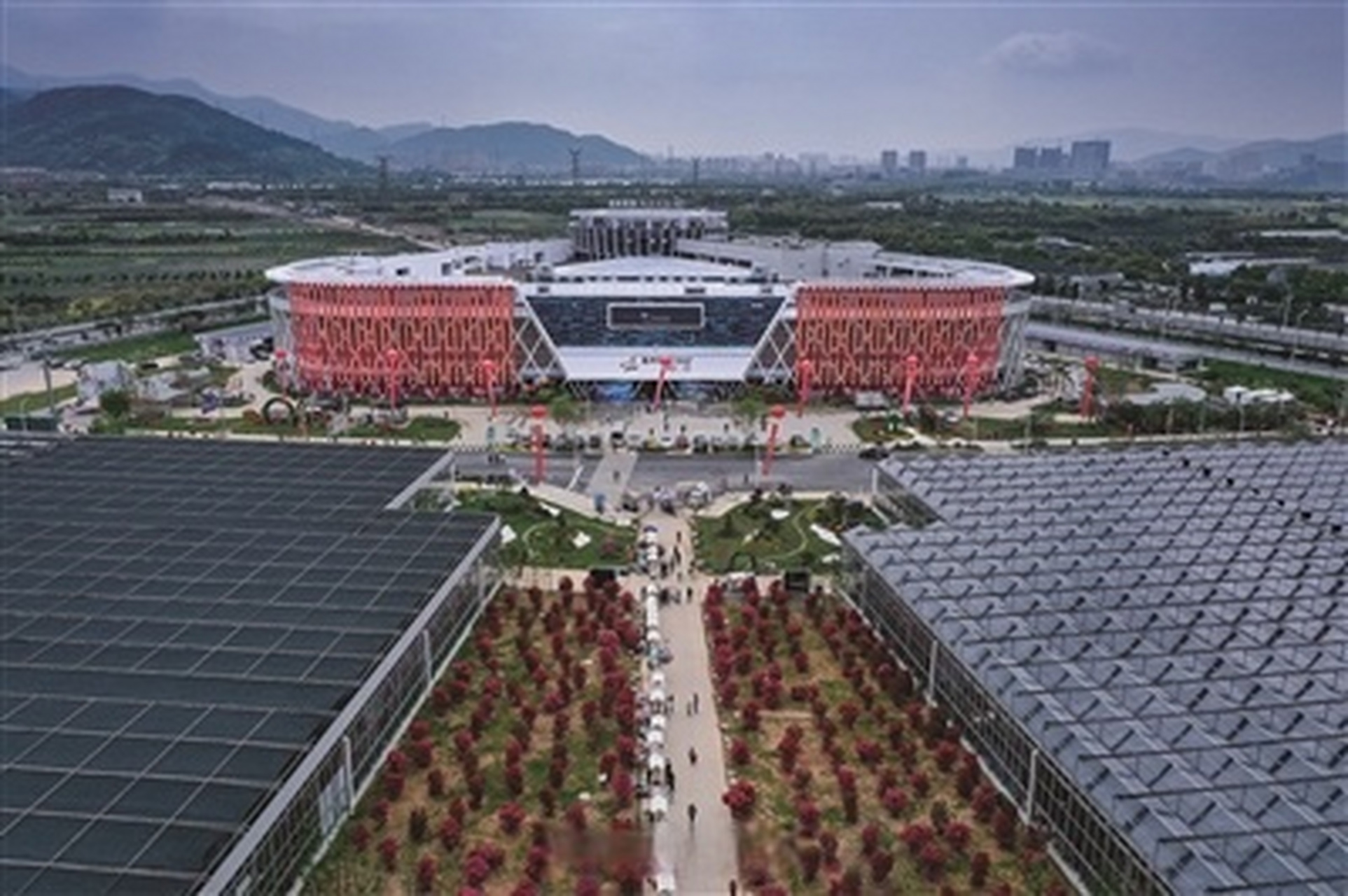 4月1日,温州花城开城仪式在瓯海区丽岙街道举行