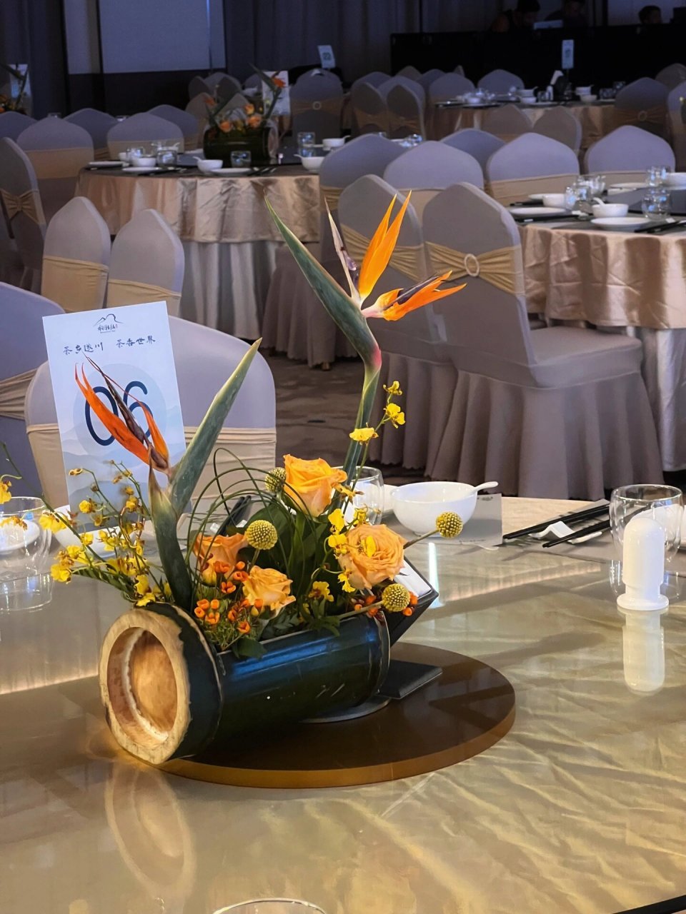 一路被夸的竹筒插花97竹子花艺99 因为迷上新中式 慢慢我们花店也