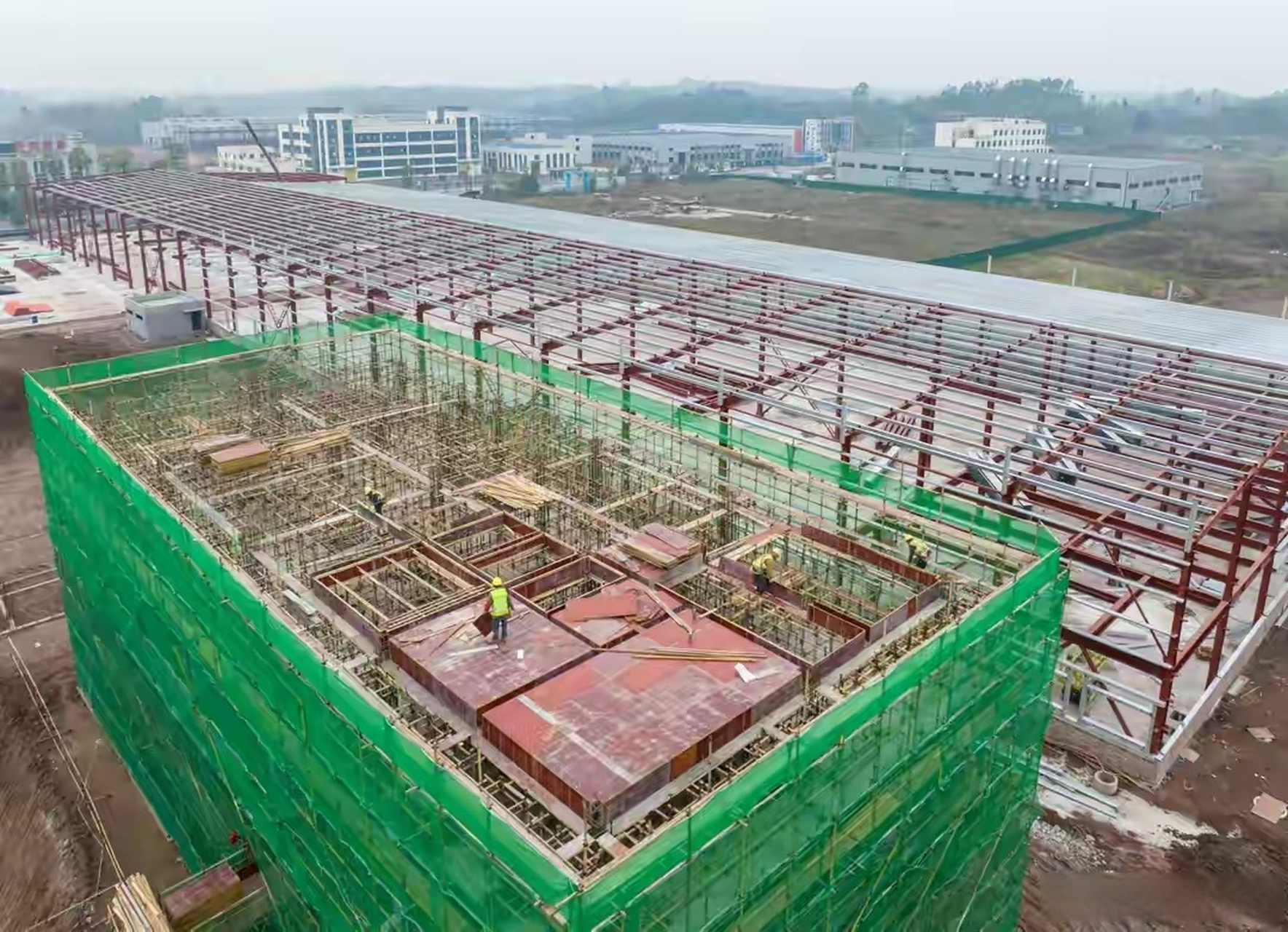 新年伊始,尽管空气中弥漫着浓浓的寒意,但在广安区临港经开区的工业