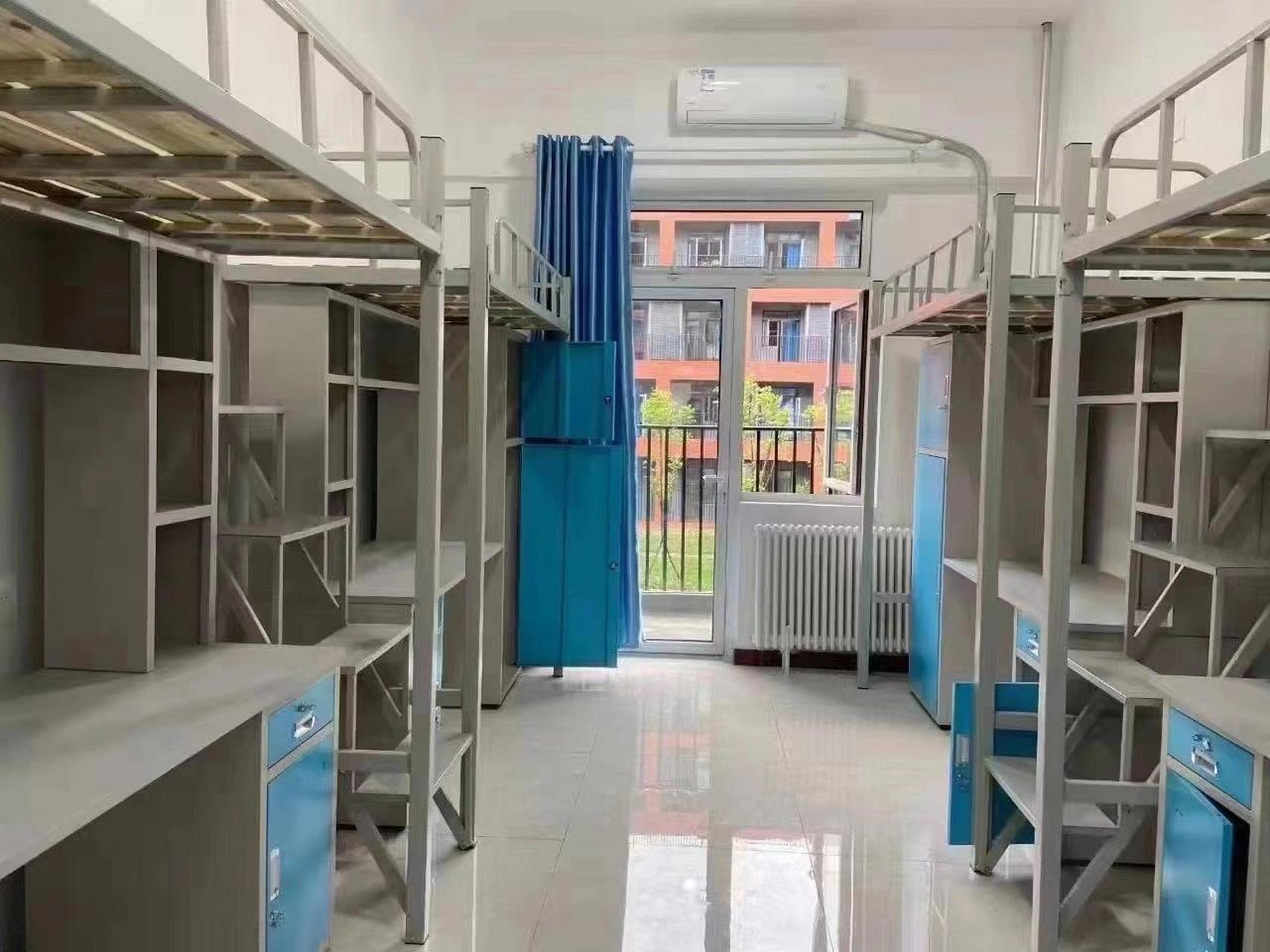 山东文化产业职业学院   三年的小家 92 上床下桌  阶梯式小床 冬有