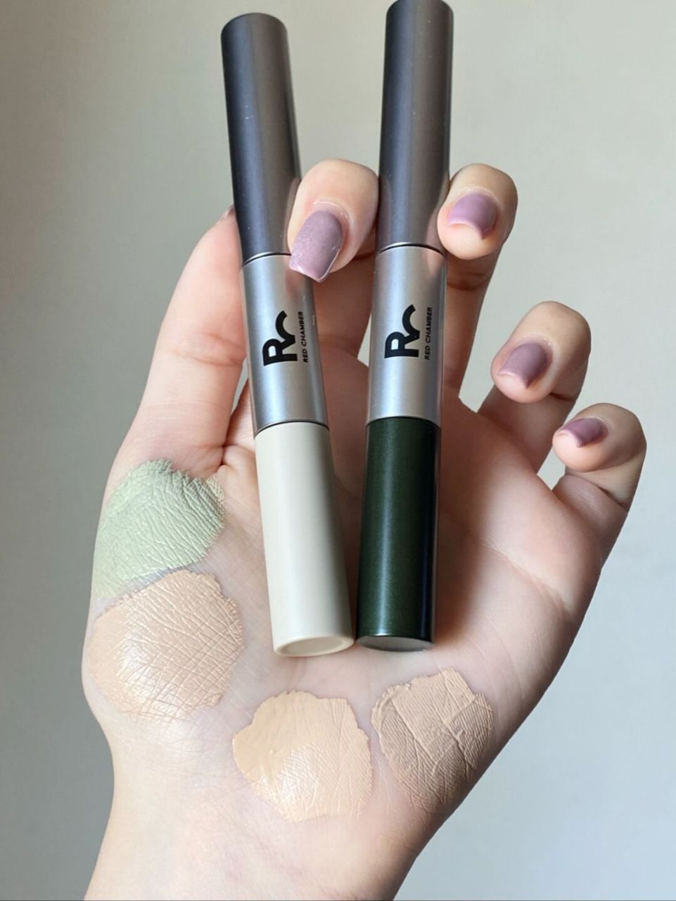 任何人没用过red chamber这个遮瑕液我都会伤心ok?