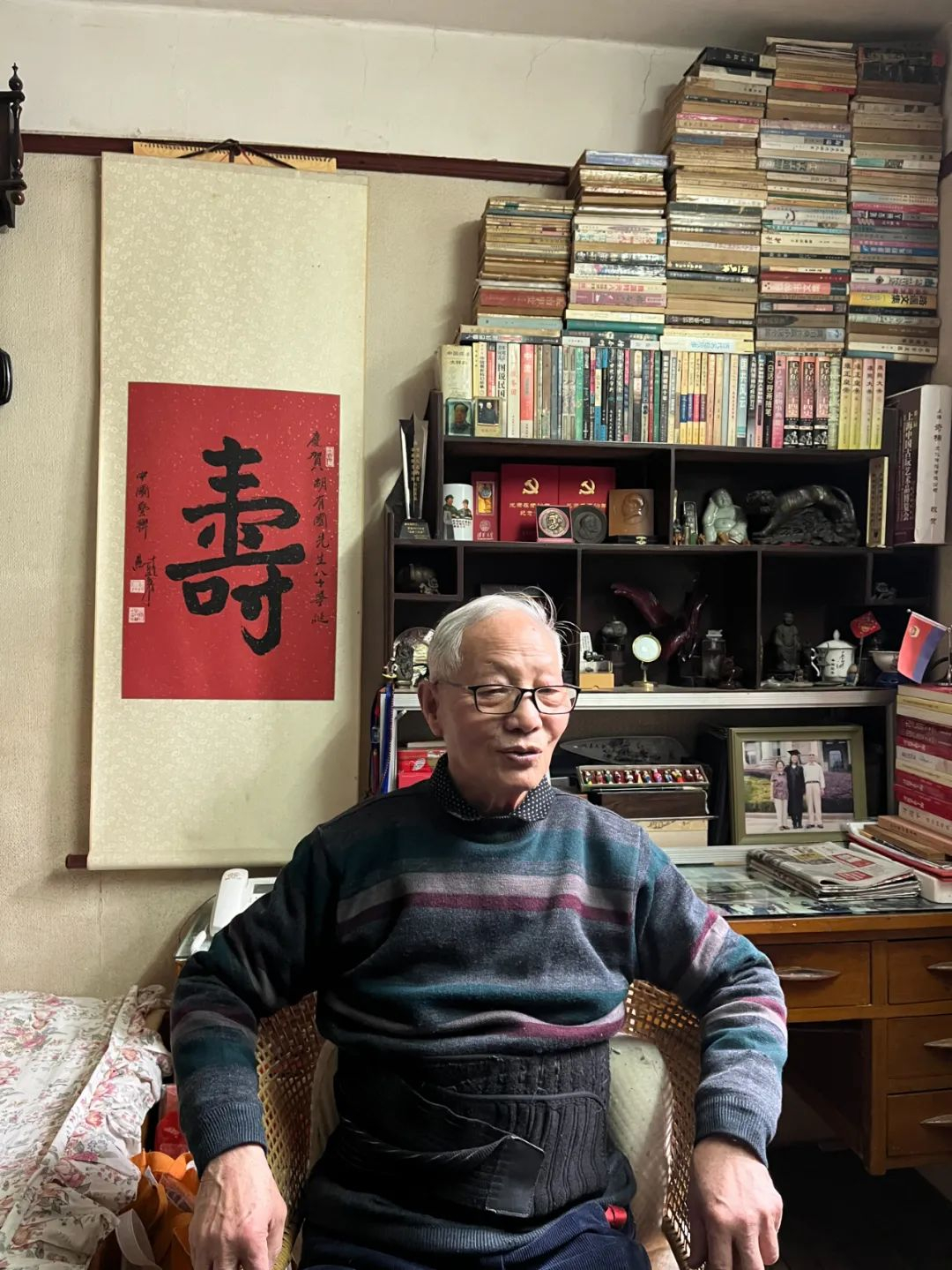 【在这些老物件里,他们寻找过去的红色记忆】走进徐汇区龙华街道 周家