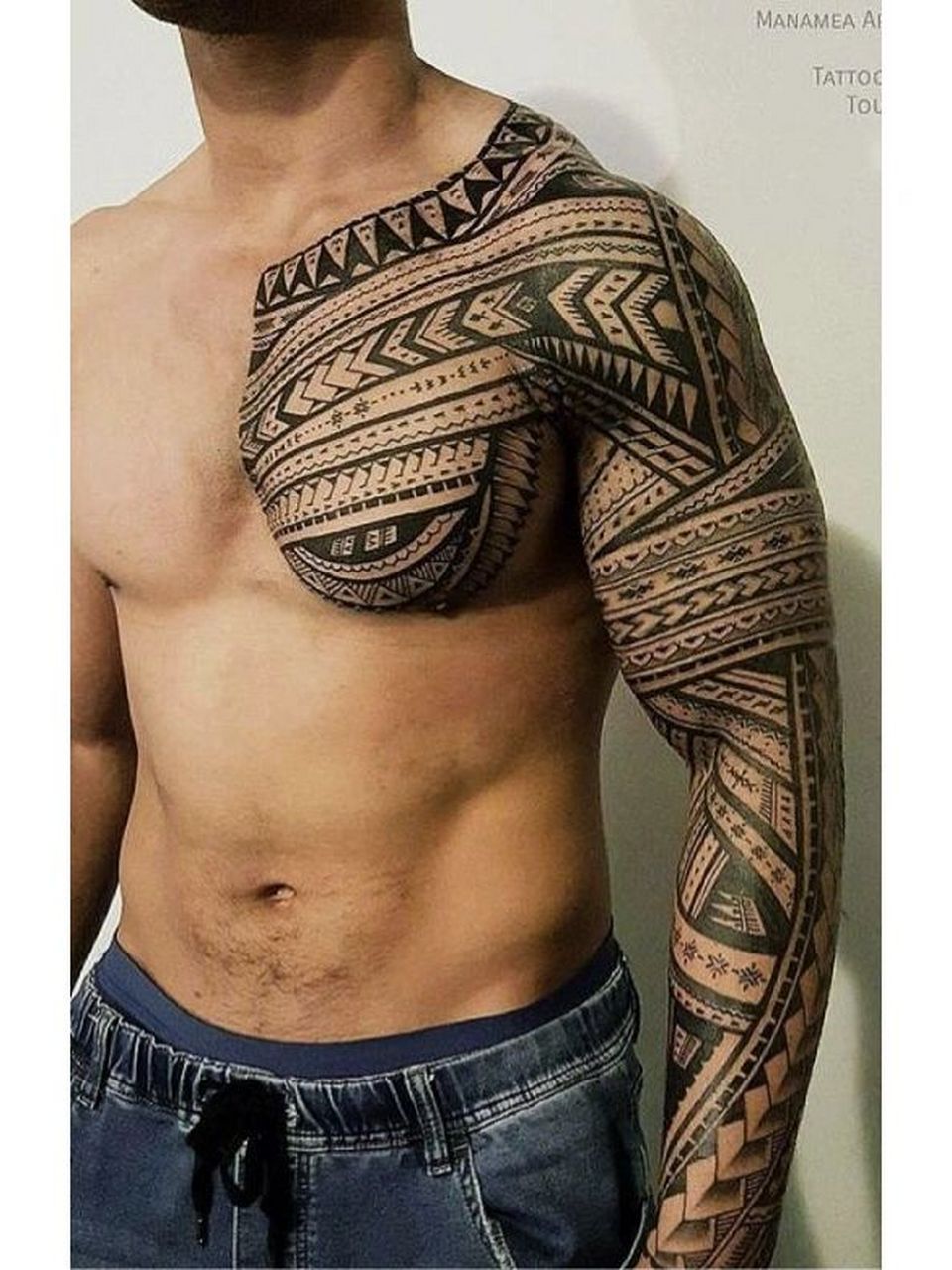 图腾纹身半甲 图腾纹身半甲