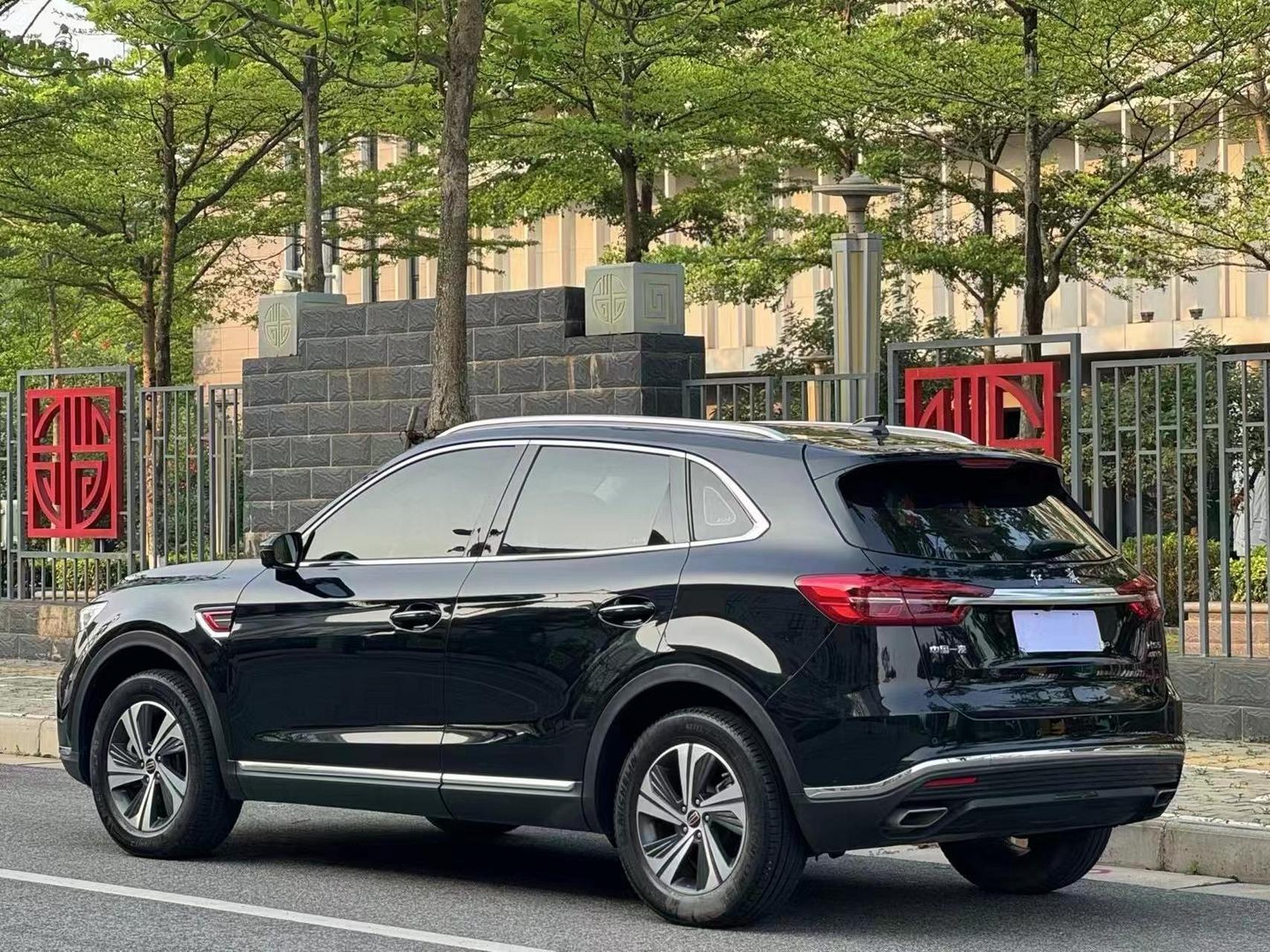 x万 ,首付2万! 红旗h5s智联旗享版2.0t一手车.