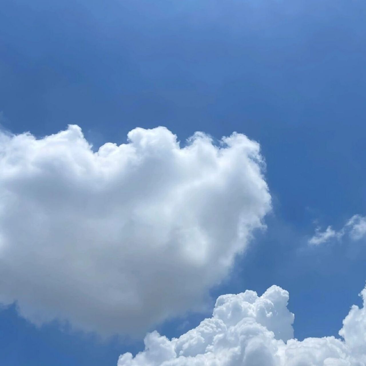 云朵# #天空# #蓝天白云# #治愈系天空# #随手拍蓝天